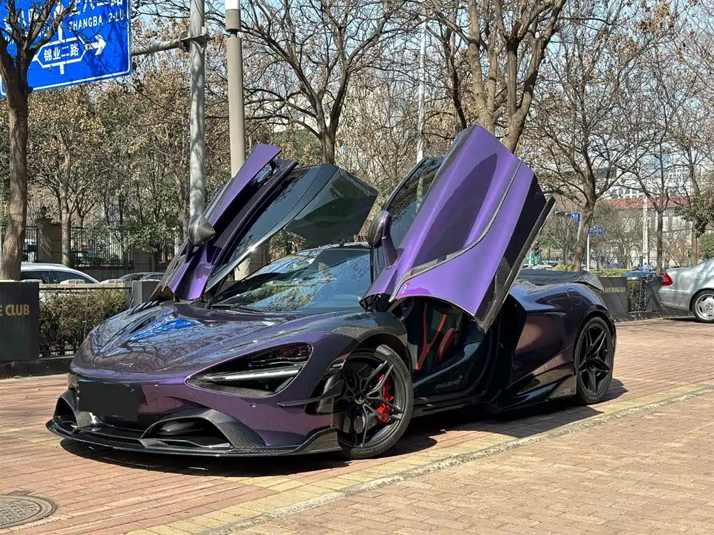 McLaren 720S 2018 — фото 1