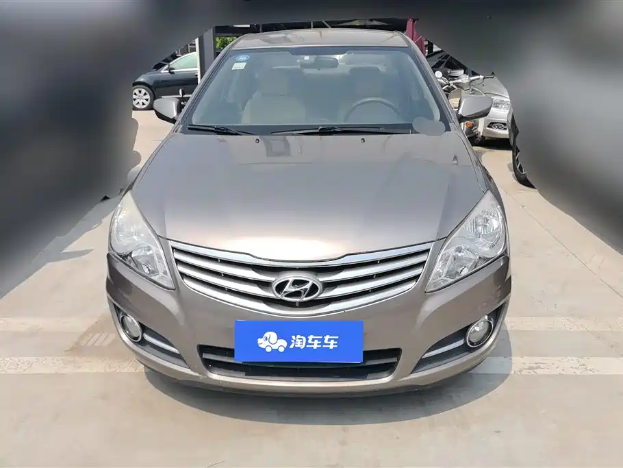 Hyundai Elantra 2015 — фото 2