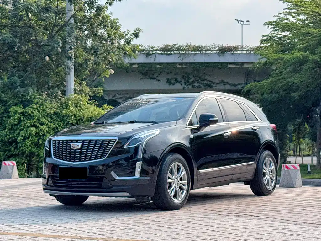 Cadillac XT5 2020 — фото 1