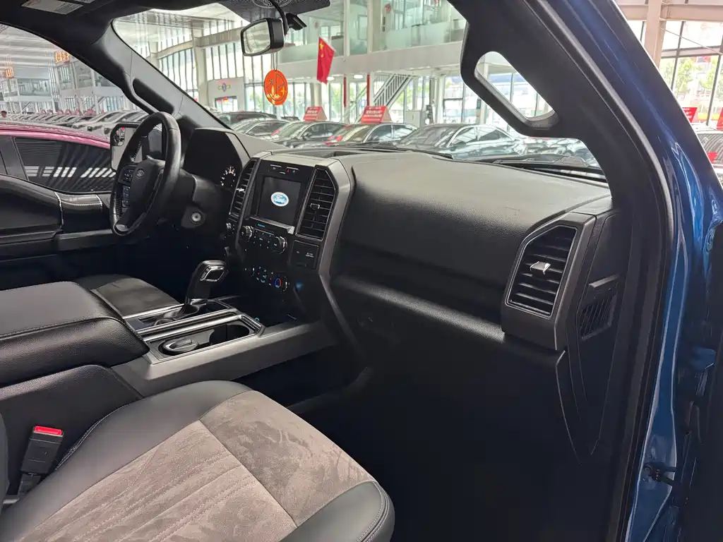 Ford F-150 Raptor 2018 — фото 13