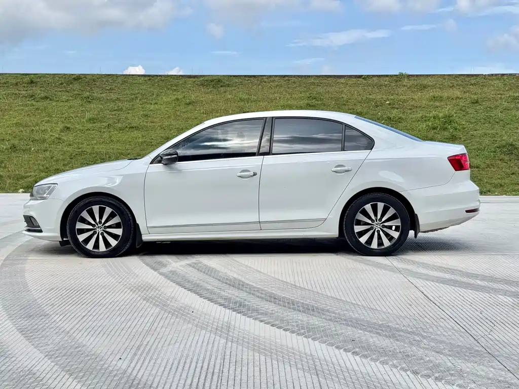 Volkswagen Sagitar 2018 — фото 19