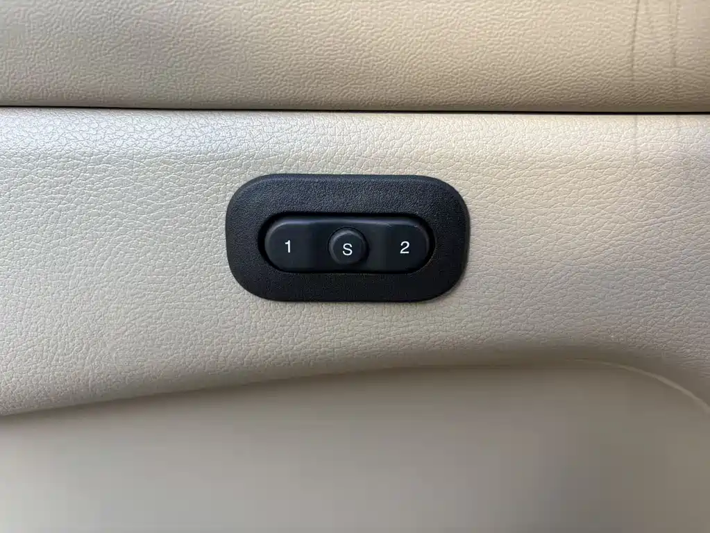 Jeep Grand Cherokee 2022 — фото 25