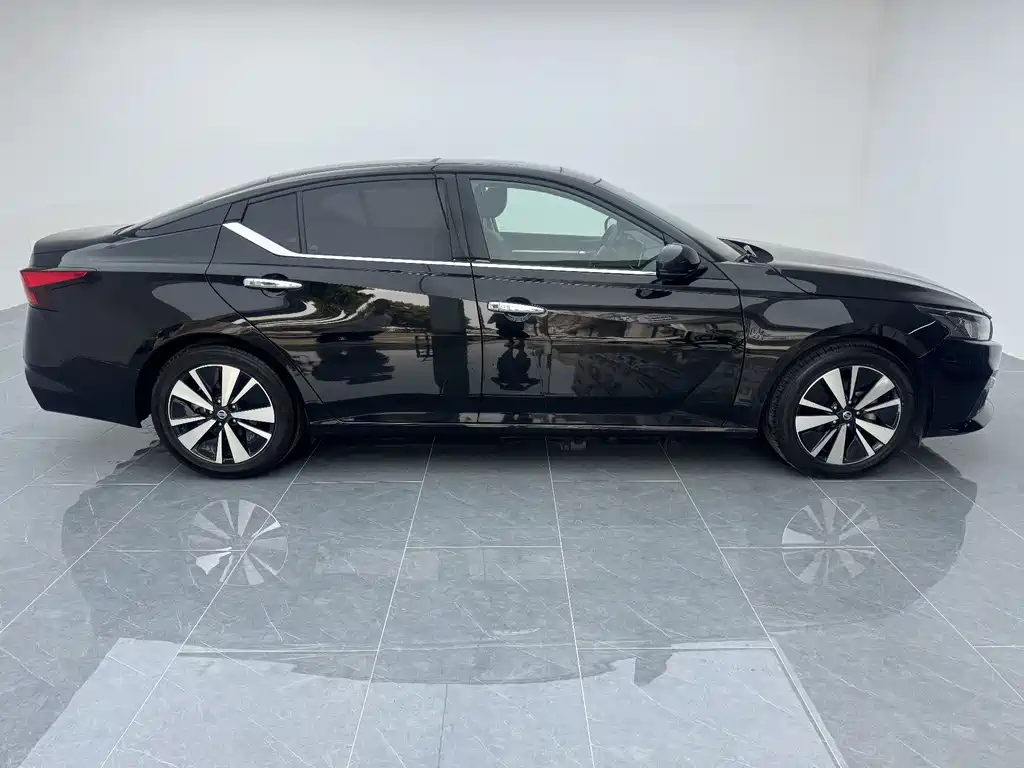 Nissan Teana 2023 — фото 16