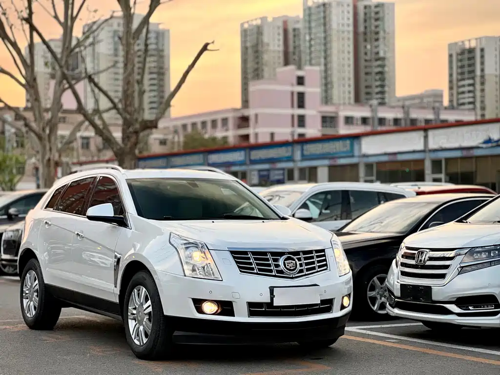 Cadillac SRX 2013 — фото 3