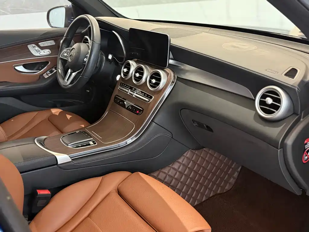 Mercedes-Benz GLC 2021 — фото 10