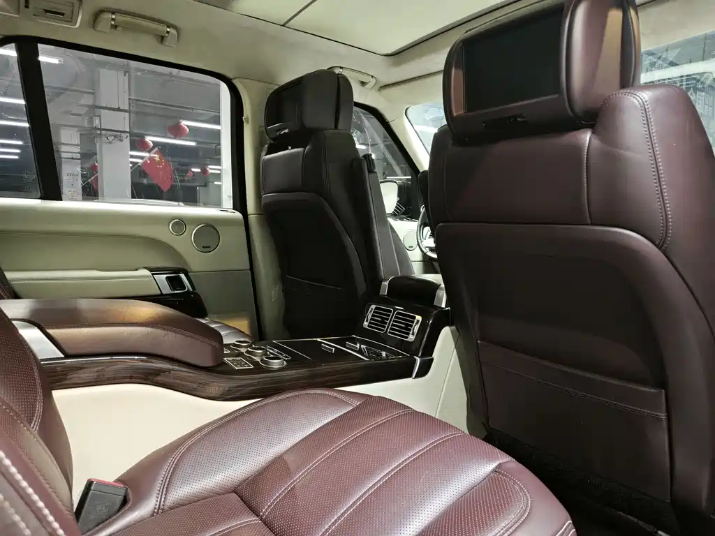 Land Rover Range Rover 2015 — фото 12