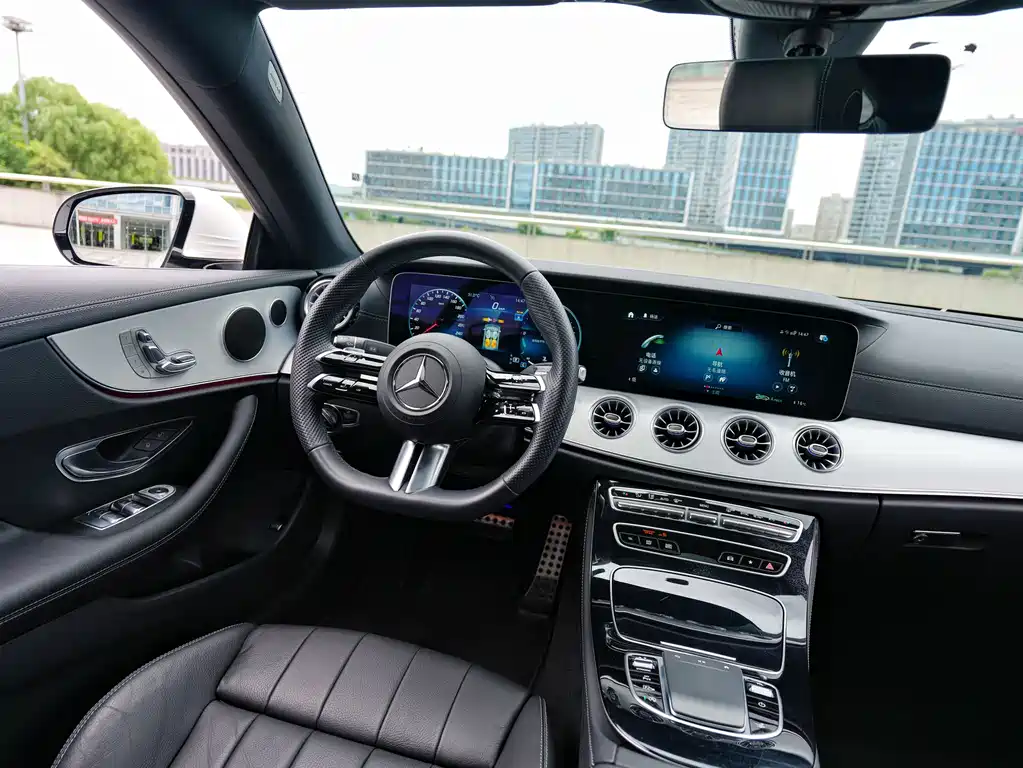 Mercedes-Benz E-Class 2023