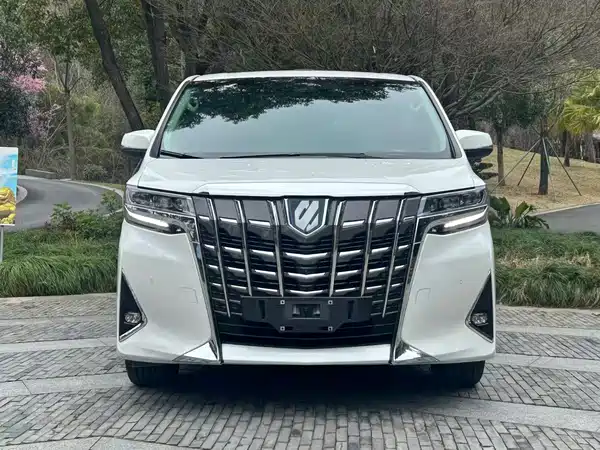 Toyota Alphard 2021