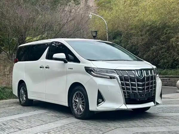 Toyota Alphard 2021