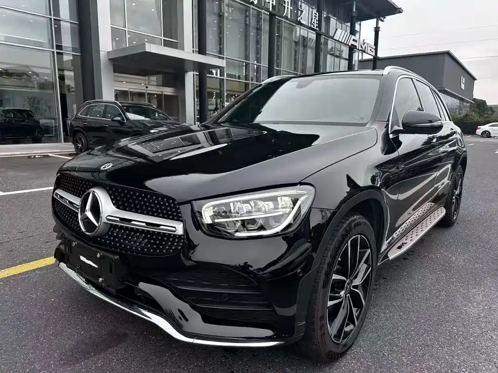 Mercedes-Benz GLC 2022 — фото 1
