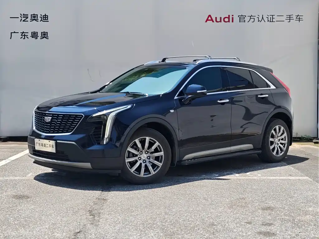 Cadillac XT4 2022 — фото 1