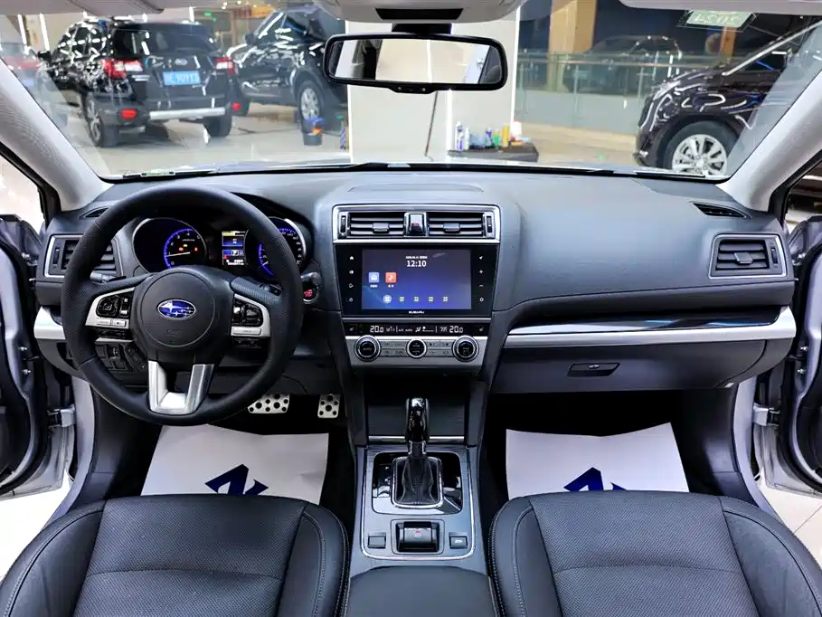 Subaru Legacy 2016 — фото 18