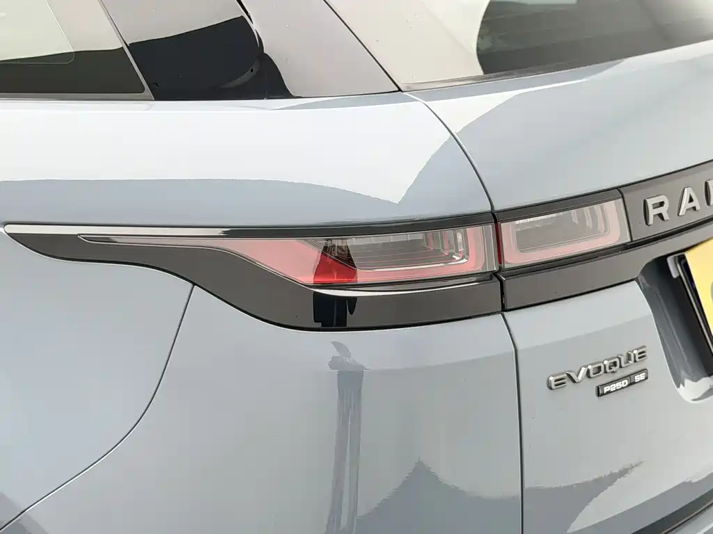 Land Rover Evoque 2020 — фото 12