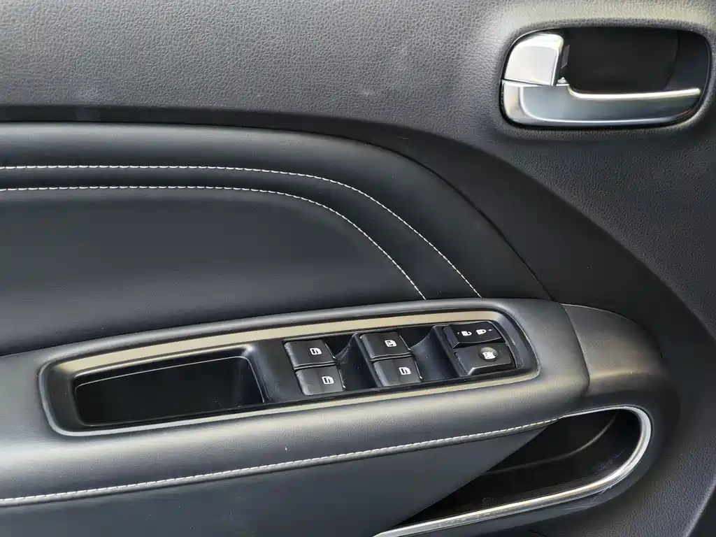 GAC Motor Trumpchi GS3 2022 — фото 13