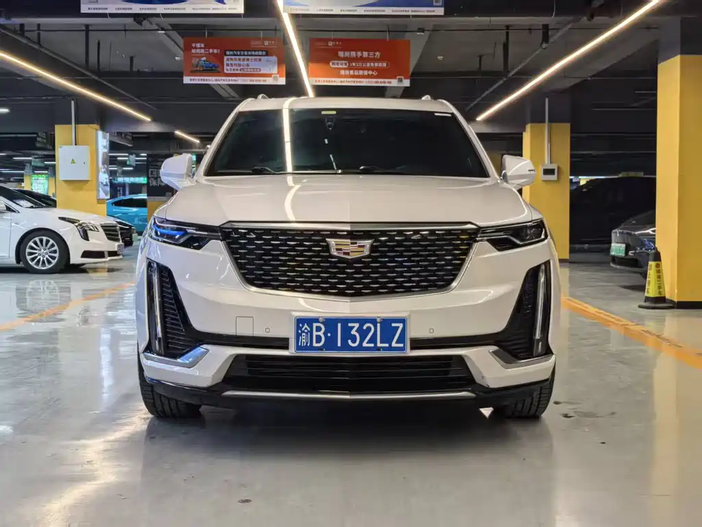 Cadillac XT6 2021 — фото 2