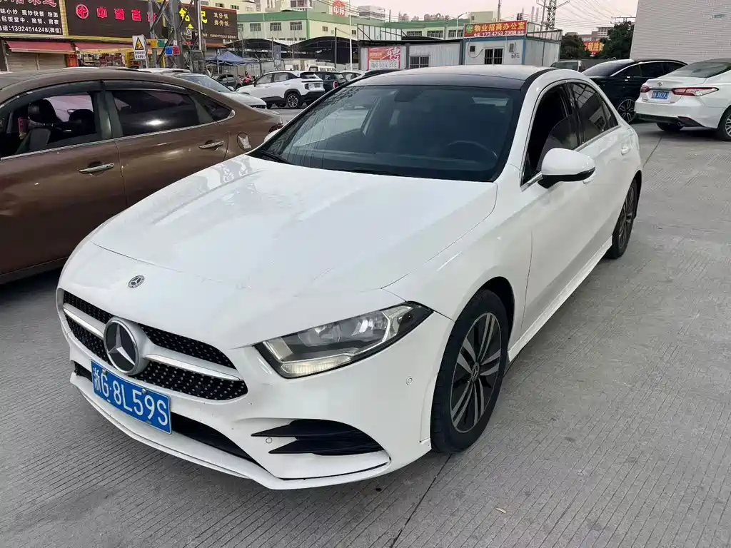 Mercedes-Benz A-Class 2019 — фото 1