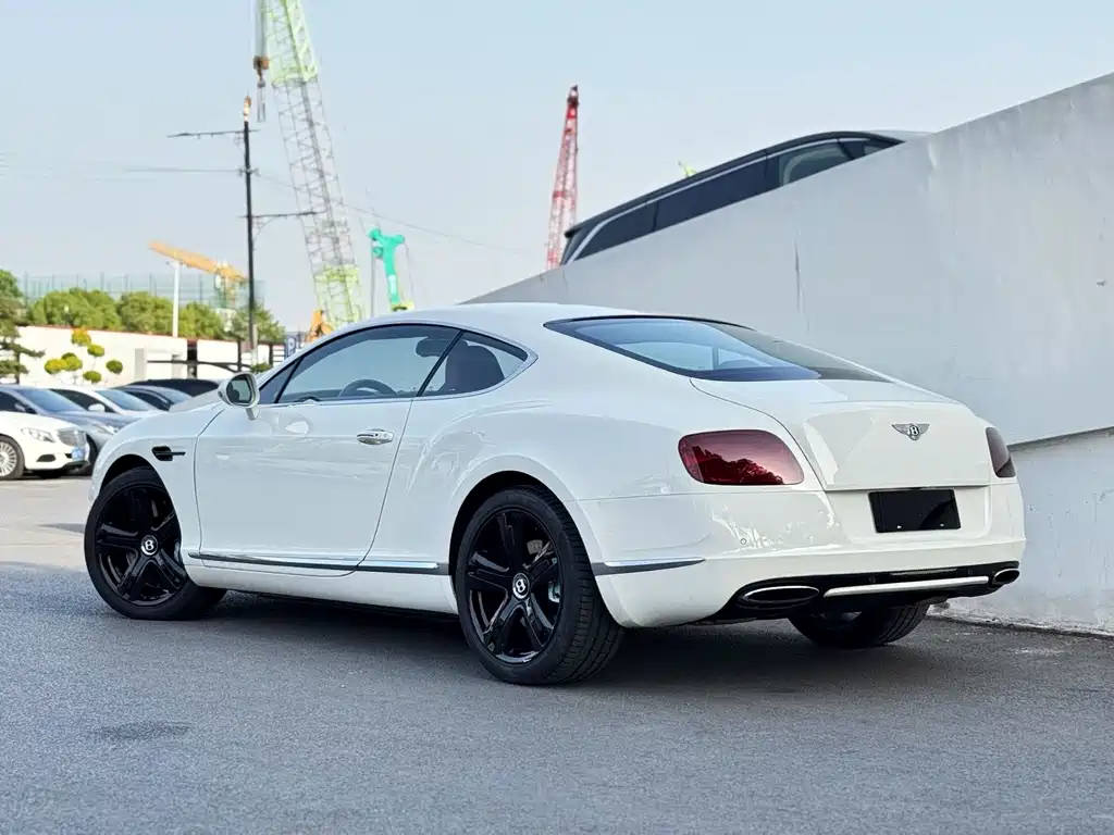 Bentley Continental 2013 — фото 2