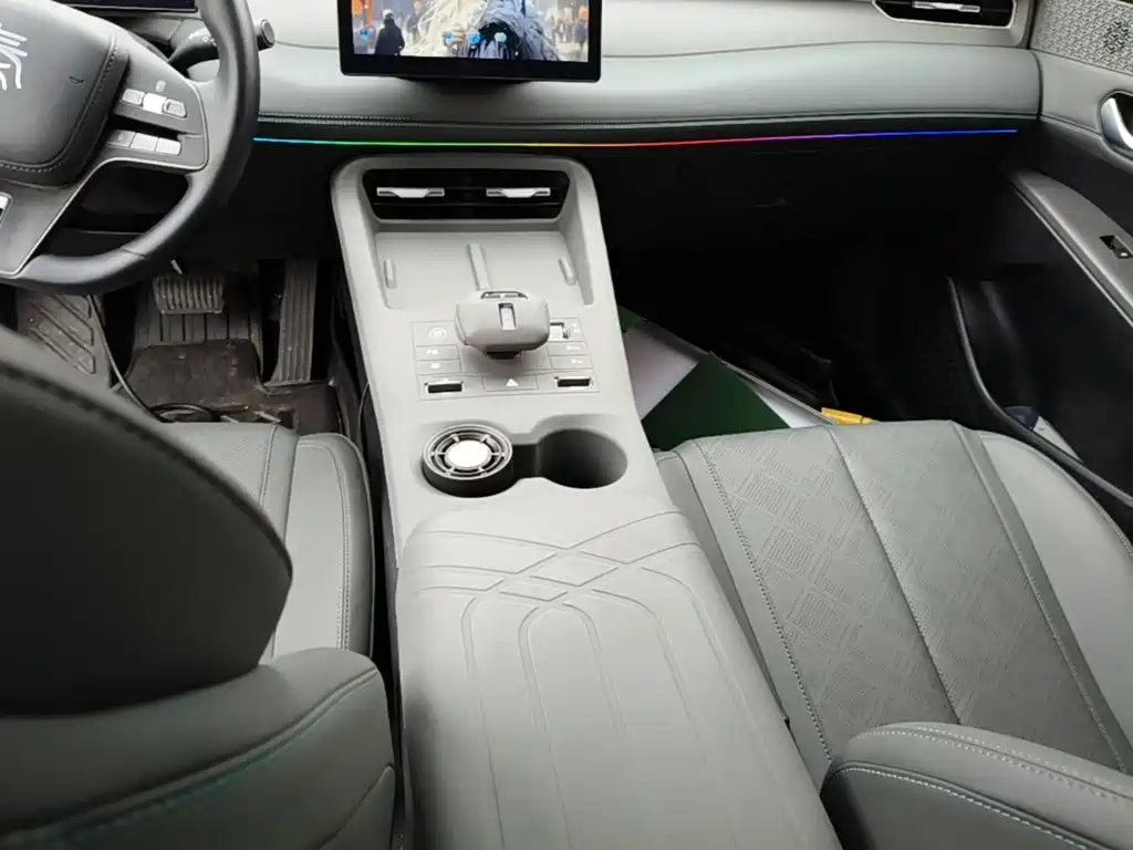 BYD Qin PLUS 2025 — фото 14