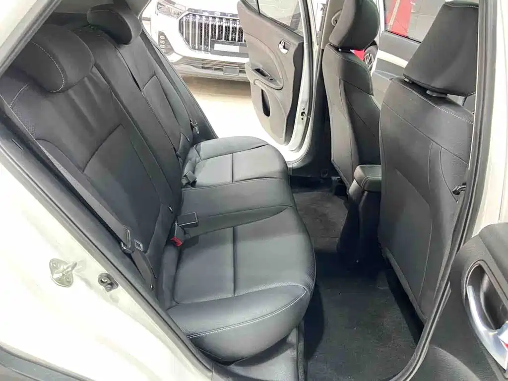 Kia KX1 2022 — фото 13