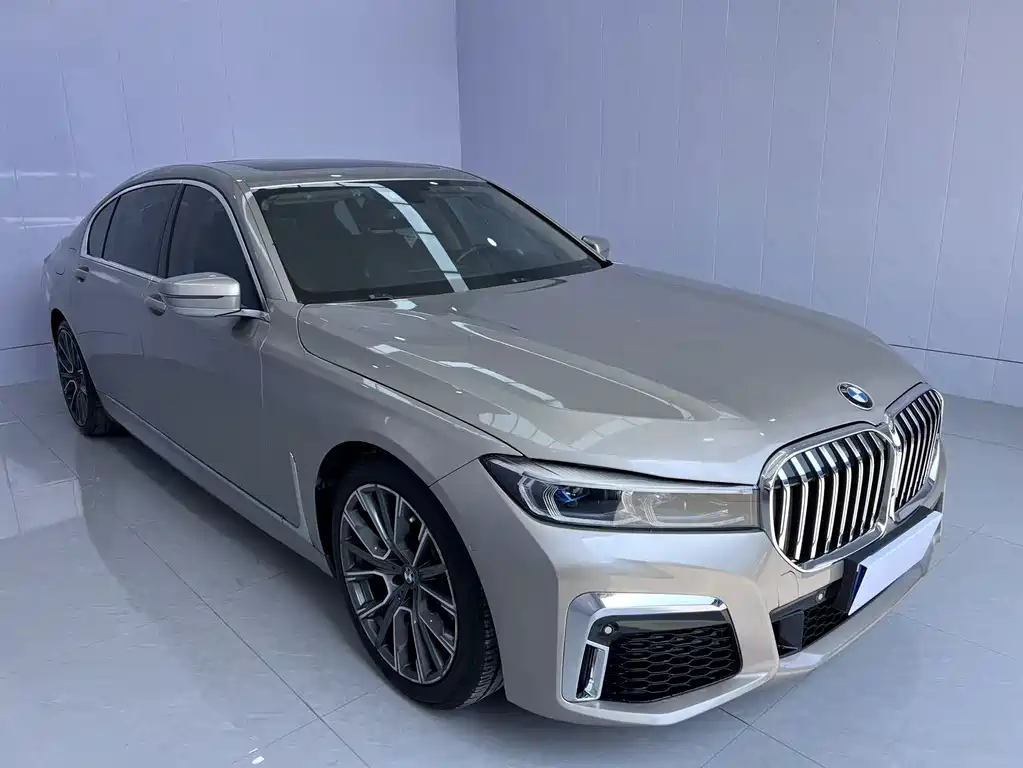BMW 7 Series 2017 — фото 6