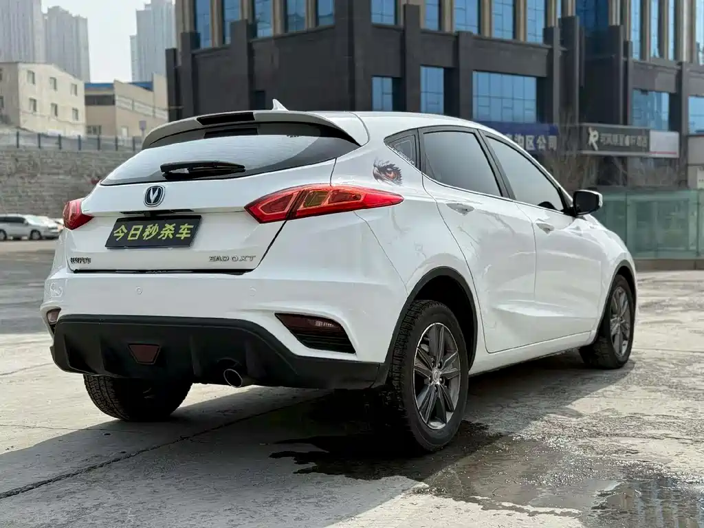 Changan Eado XT 2017 — фото 9