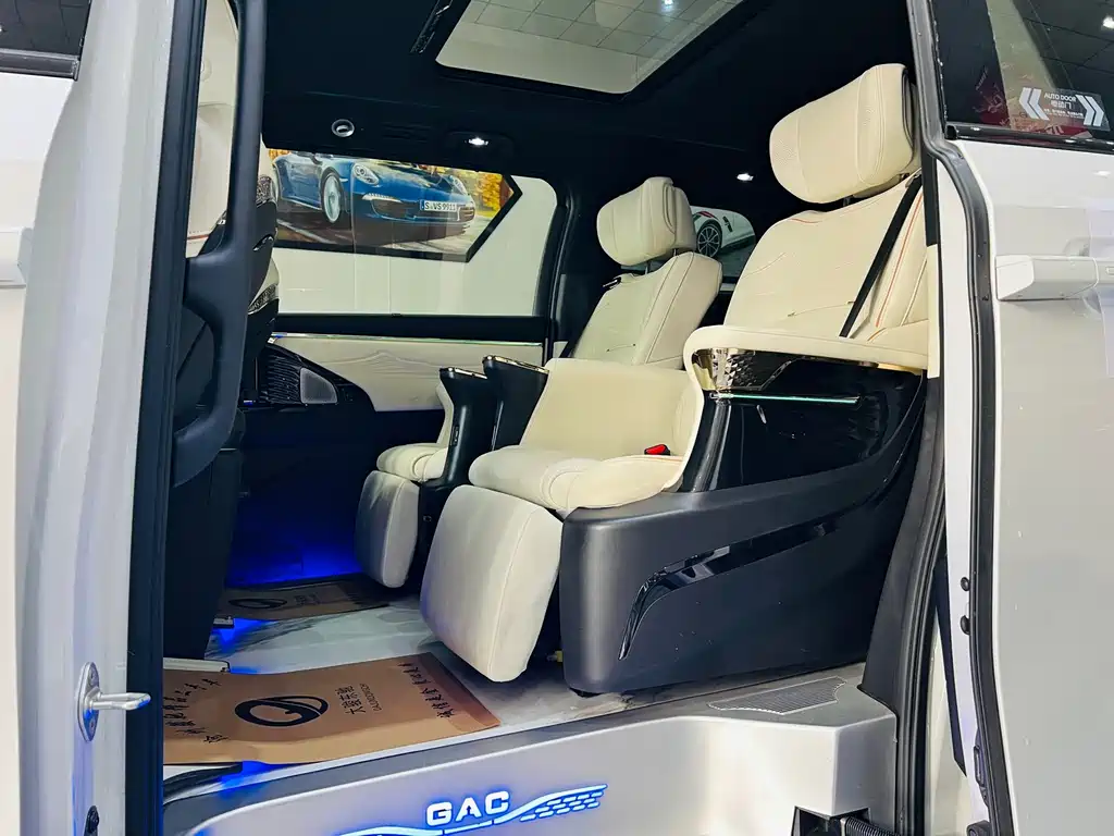 GAC Motor Trumpchi M8 2024 — фото 6