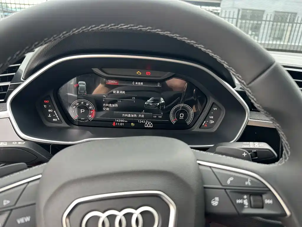 Audi Q3 2023 — фото 17