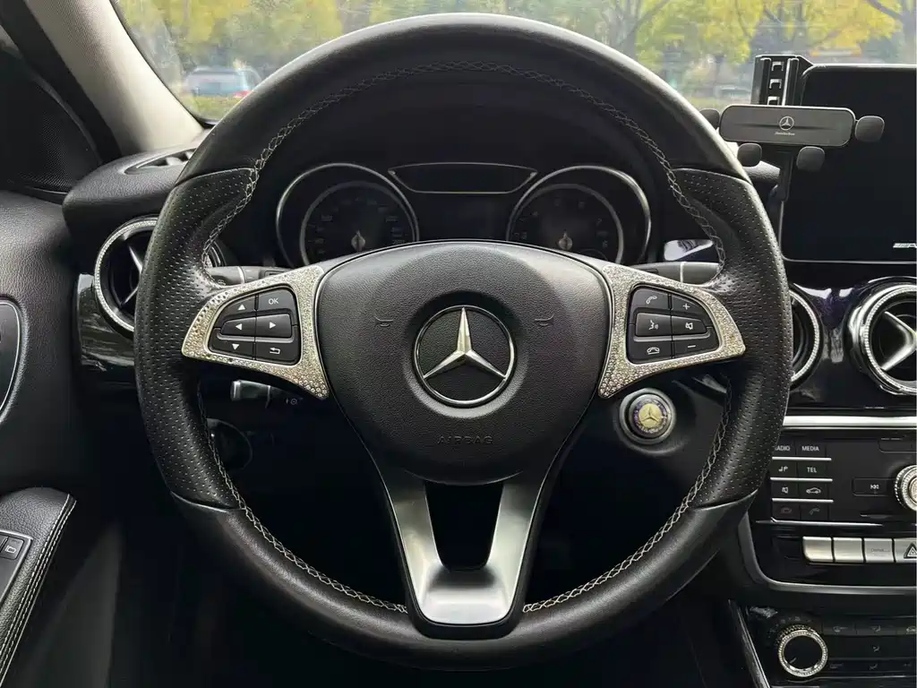 Mercedes-Benz GLA 2019 — фото 14