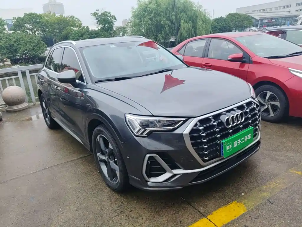 Audi Q3 2021
