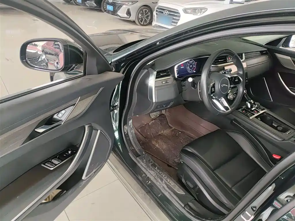 Jaguar XFL 2023 — фото 12