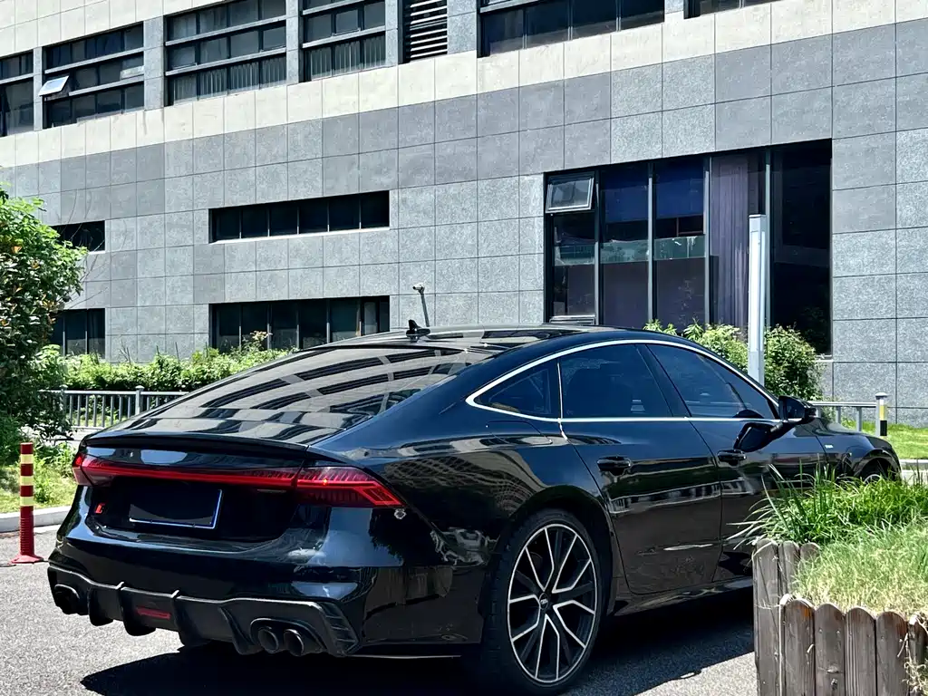 Audi A7 2020 — фото 15