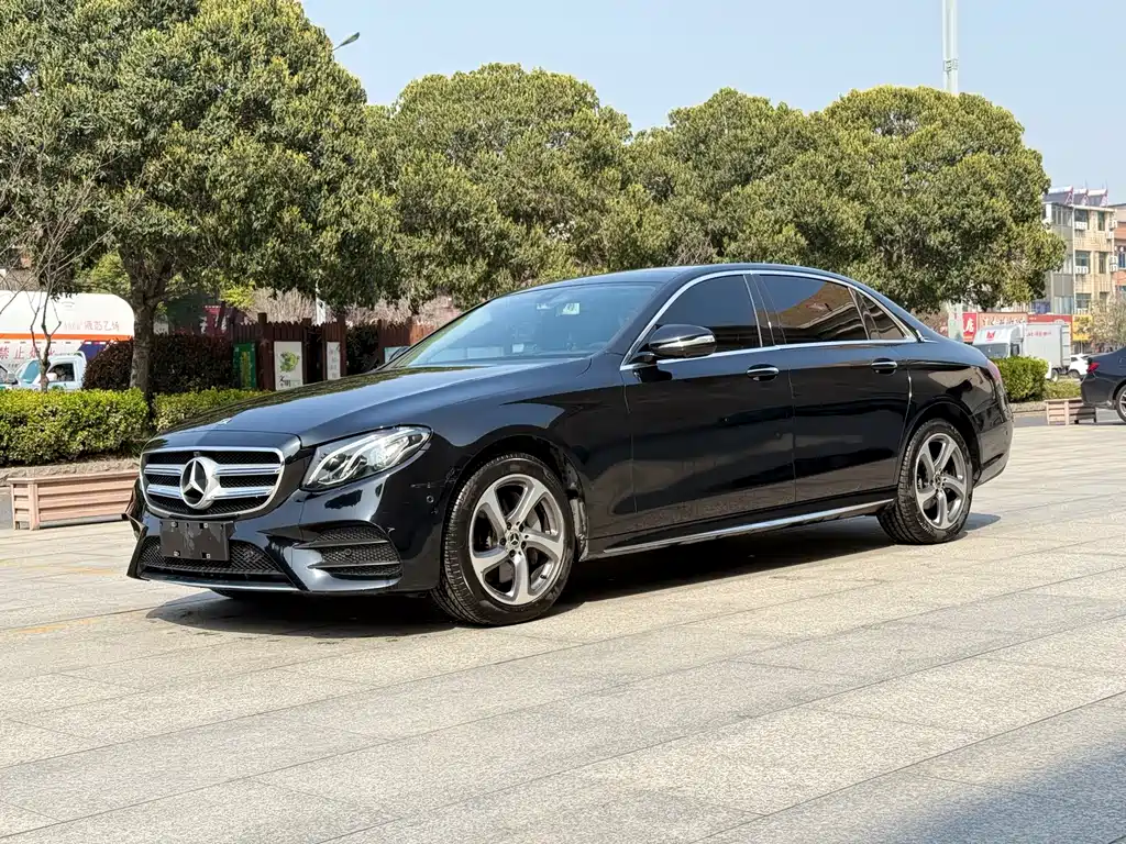 Mercedes-Benz E-Class 2019 — фото 1