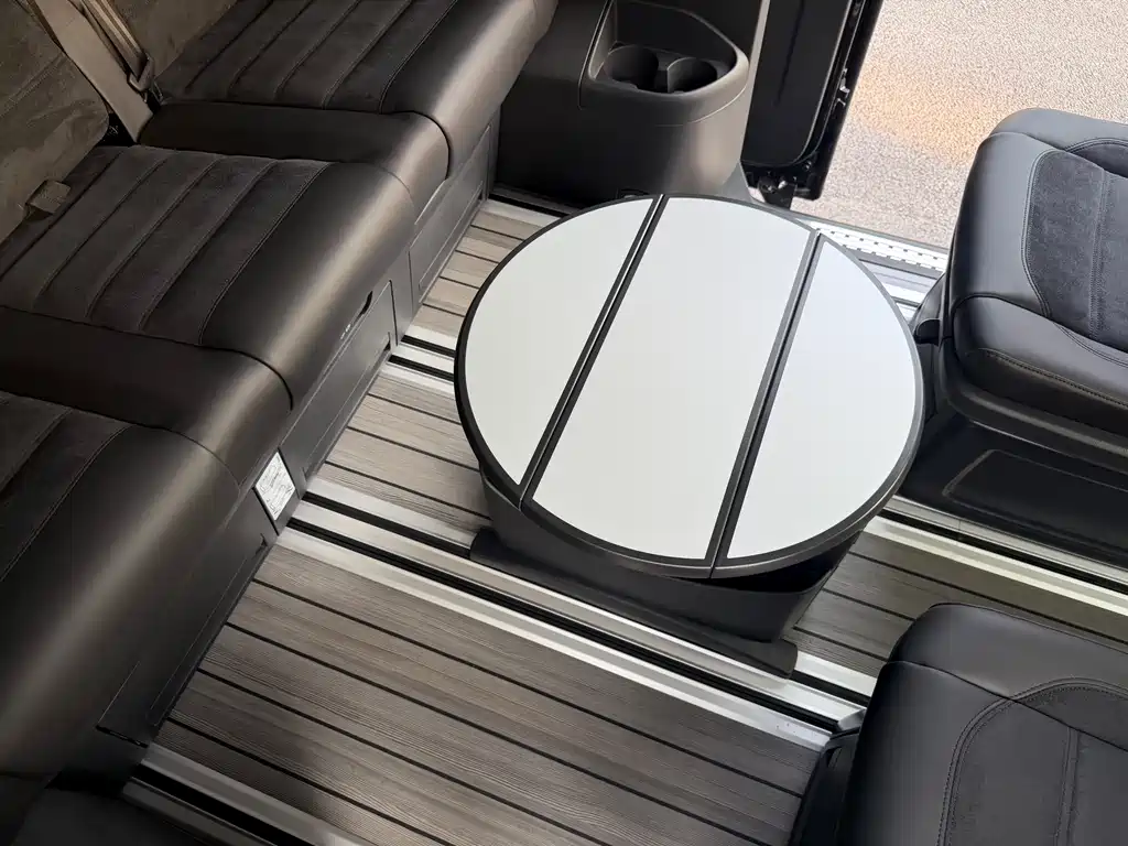 Volkswagen Multivan 2019 — фото 22