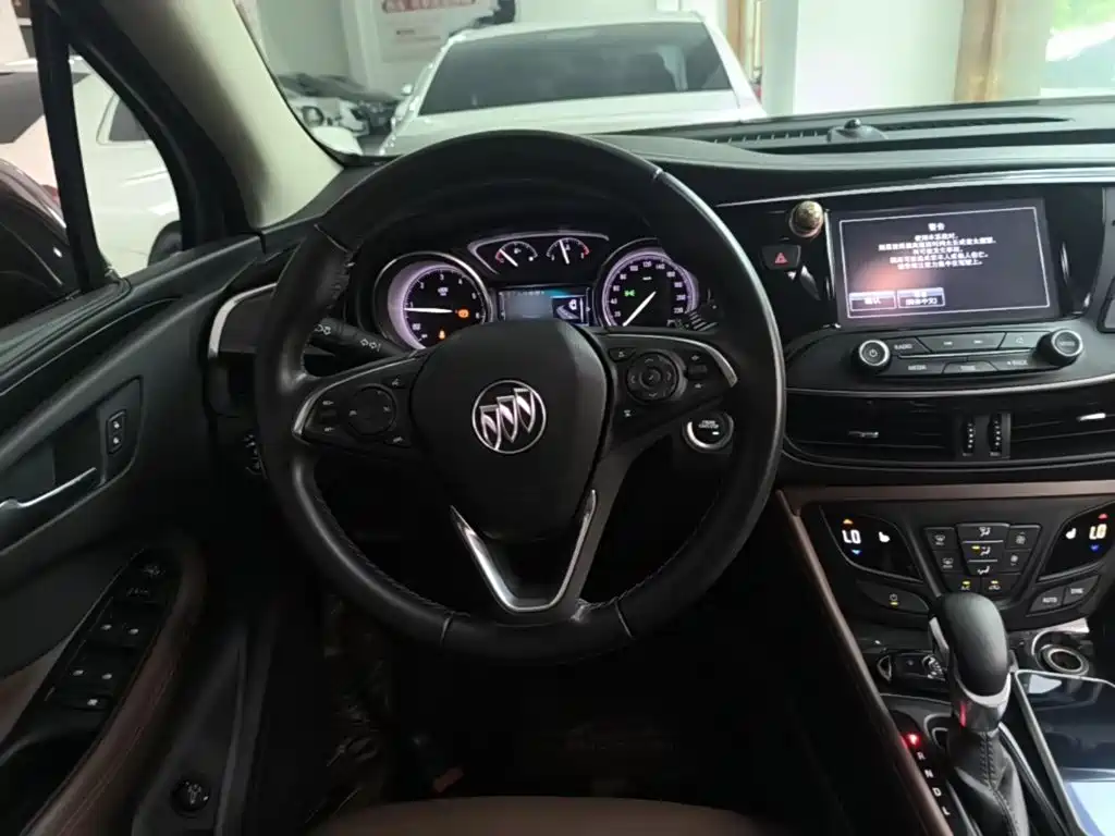 Buick Envision Plus 2018 — фото 11