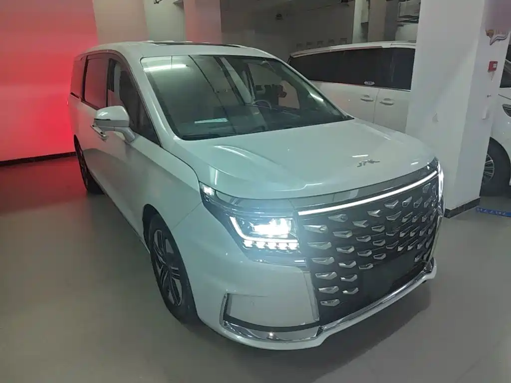 JAC Refine Refine RF8 PHEV 2025 — фото 4
