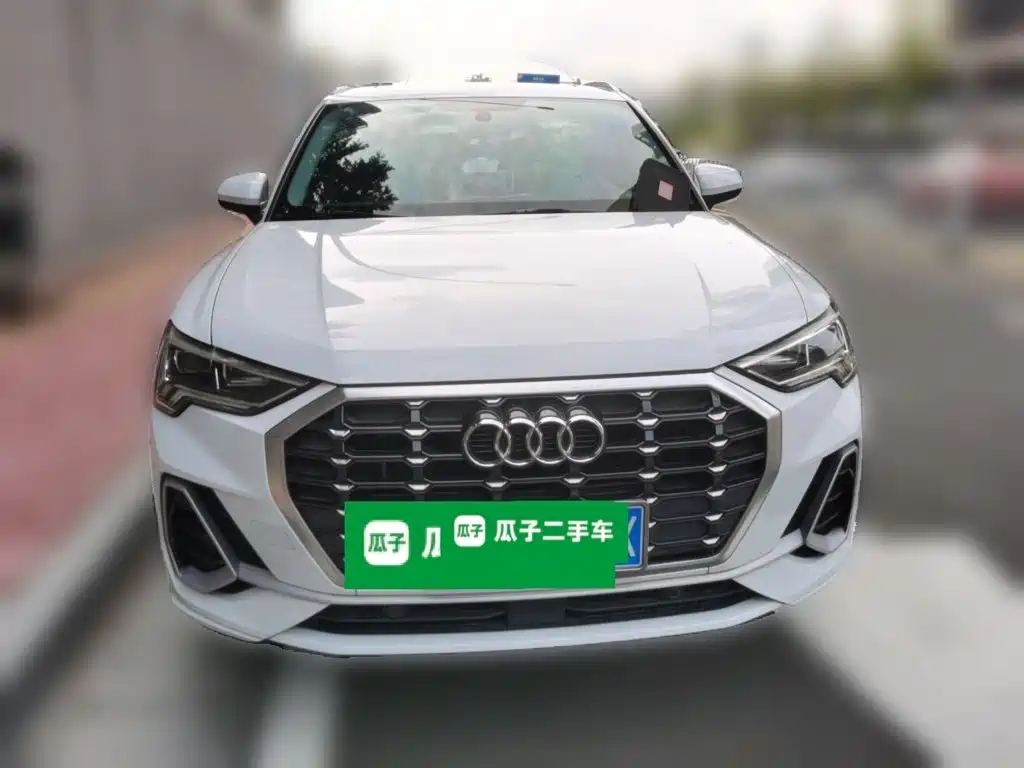 Audi Q3 2020 — фото 24