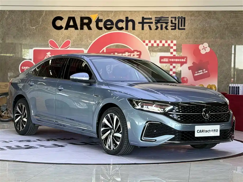 Volkswagen Passat 2022