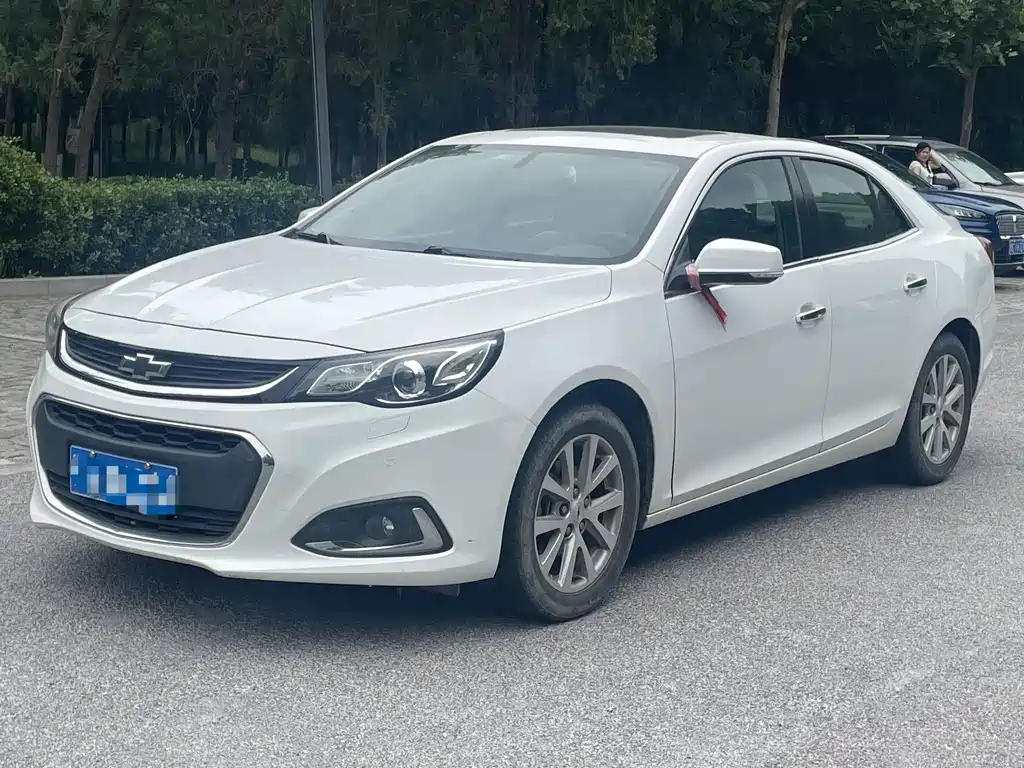 Chevrolet Malibu 2018 — фото 1