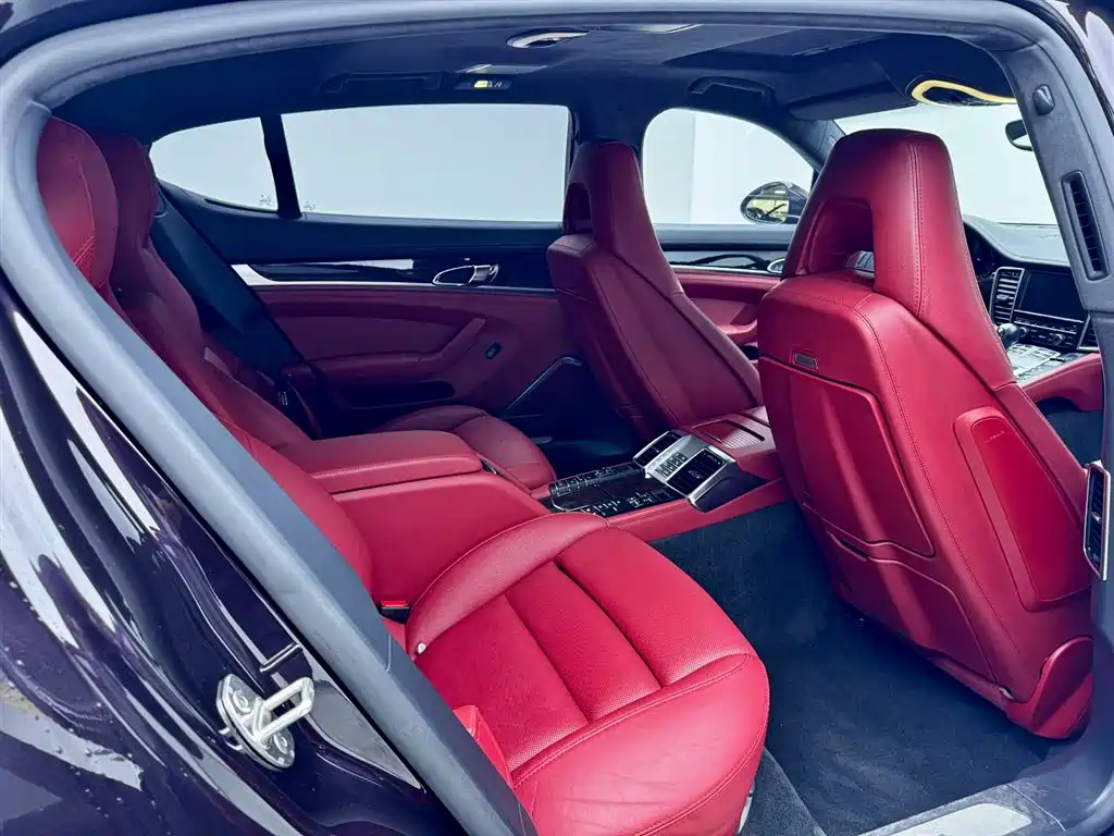 Porsche Panamera 2016 — фото 24
