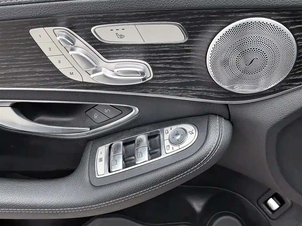 Mercedes-Benz C-Class 2020 — фото 9