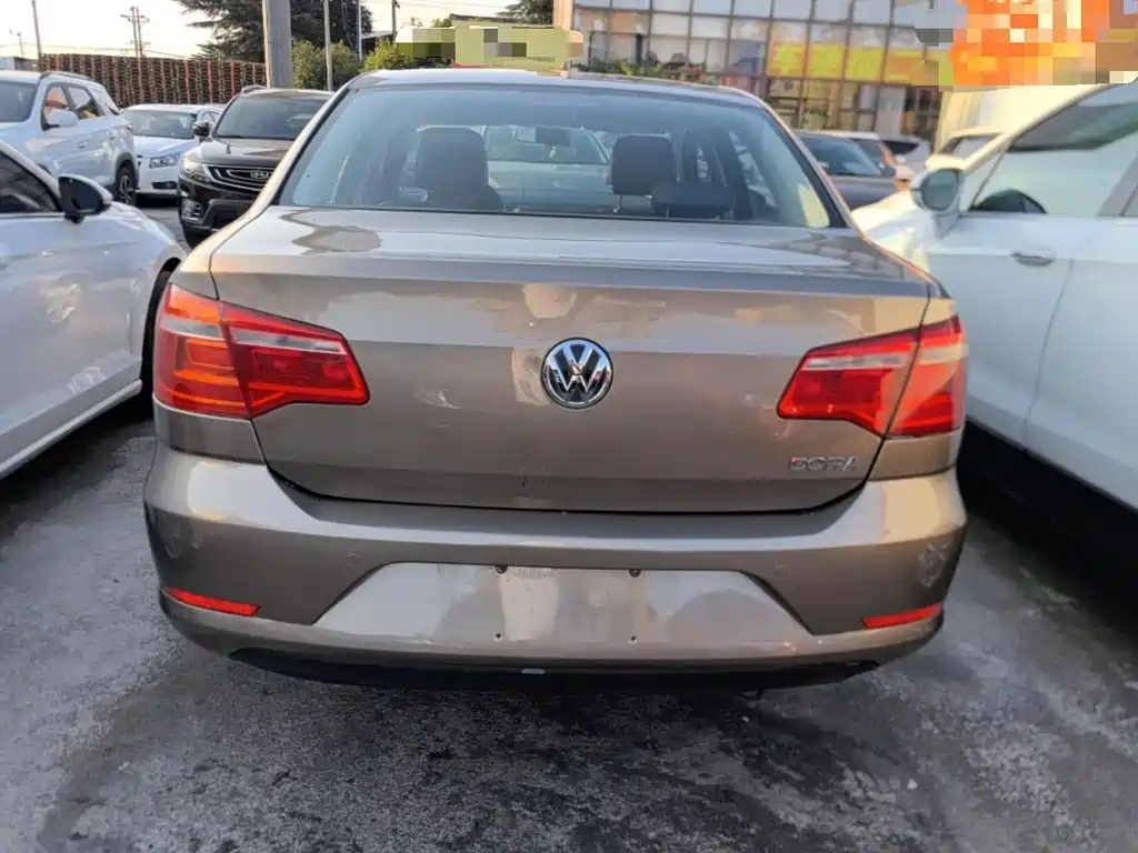 Volkswagen Bora 2015