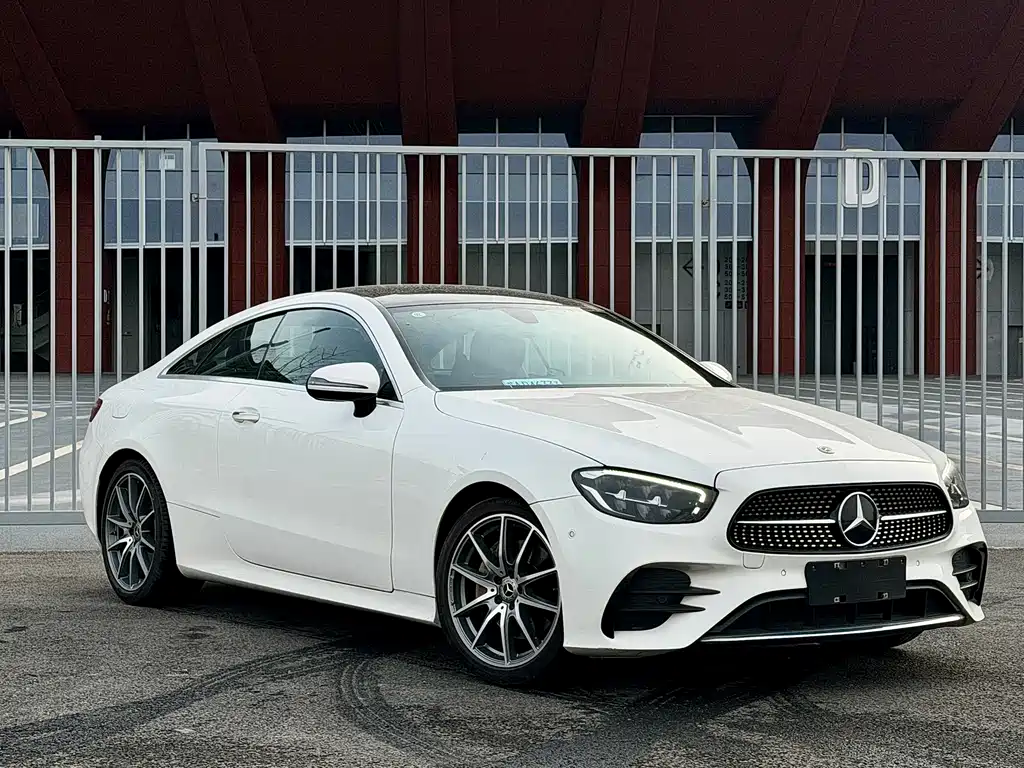 Mercedes-Benz E-Class 2023 — фото 2
