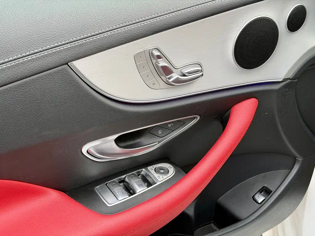 Mercedes-Benz E-Class 2023 — фото 11