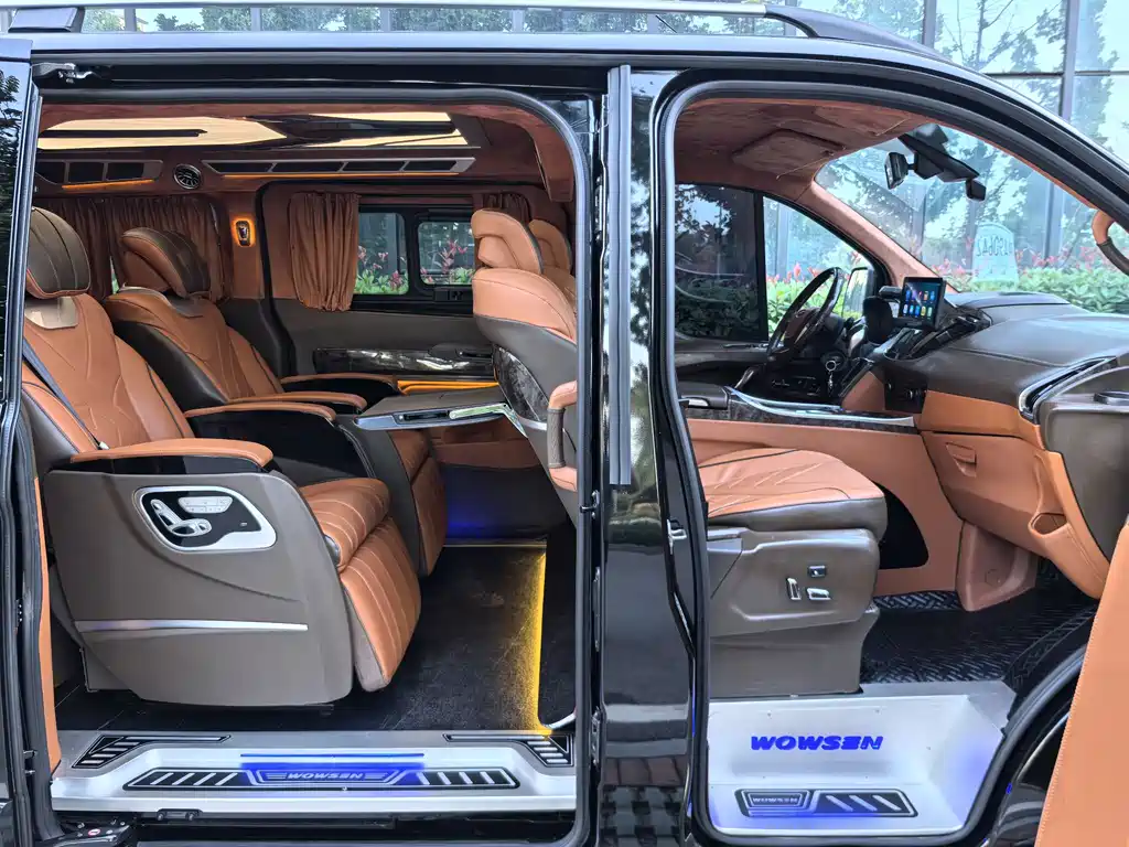 Ford Tourneo 2023 — фото 25