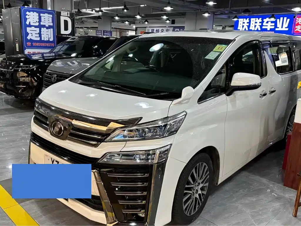 Toyota Vellfire 2018 — фото 1