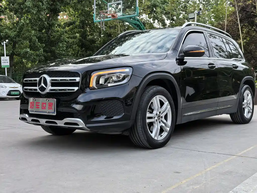 Mercedes-Benz GLB 2021