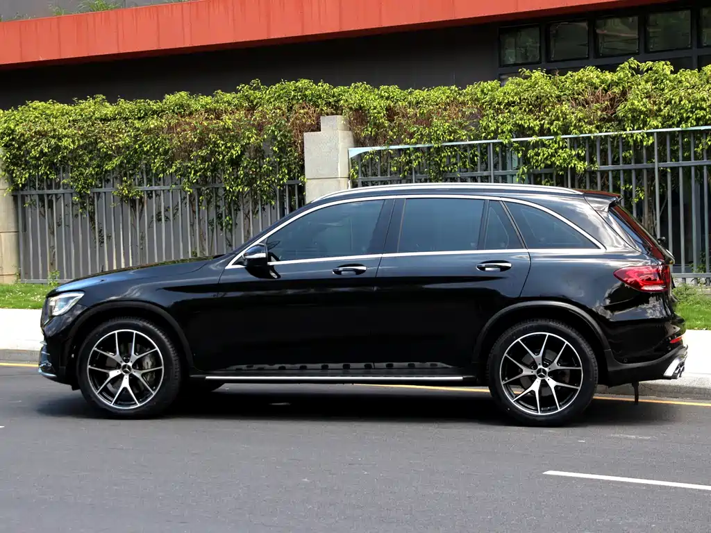 Mercedes-Benz GLC AMG 2020 — фото 13