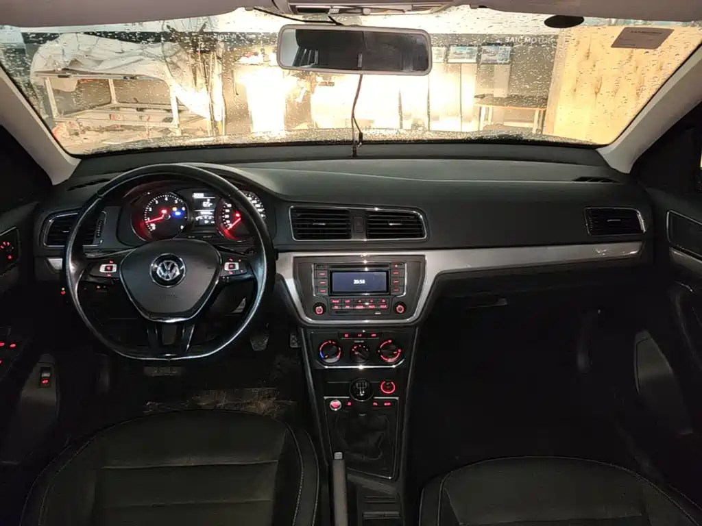 Volkswagen Lavida 2017 — фото 10