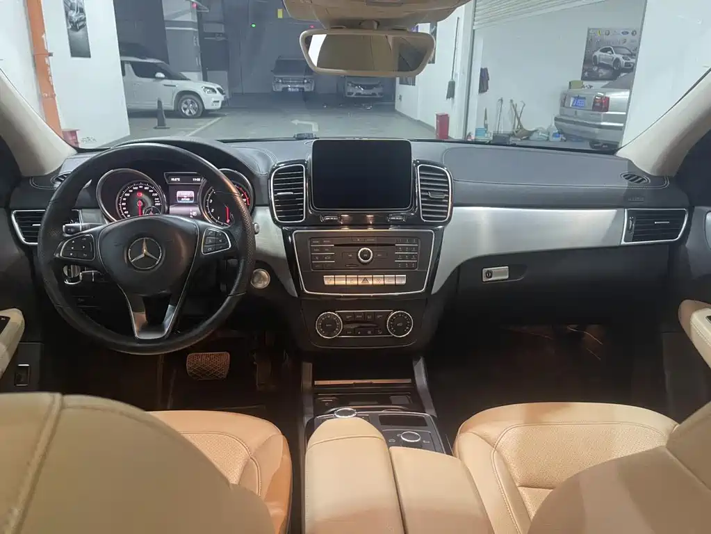 Mercedes-Benz GLE Coupe 2017 — фото 10