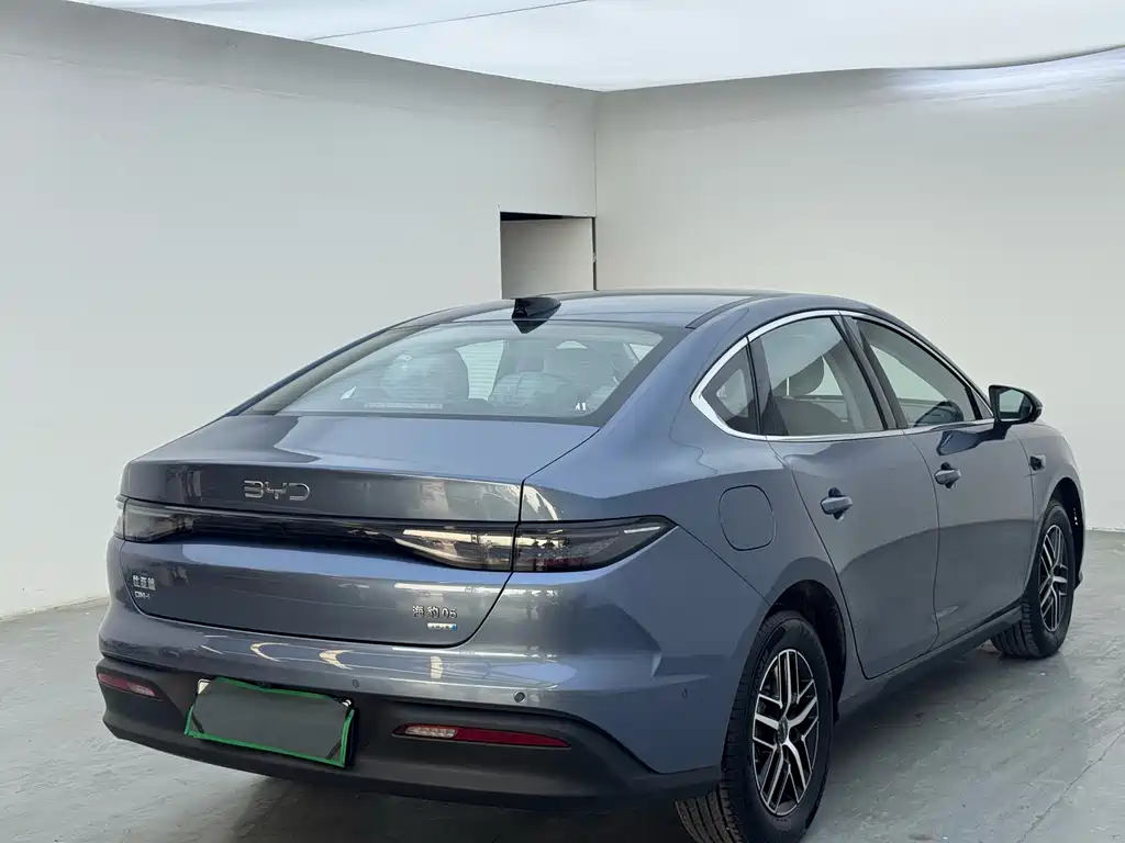 BYD Seal 05 DM-i 2025 — фото 7